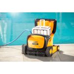 Maytronics Dolphin WAVE 90i EU medencetisztító robot AQ148090 Thermo24.hu